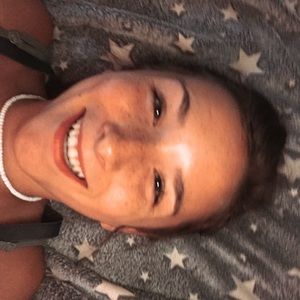 Meet your Posher, Marissa